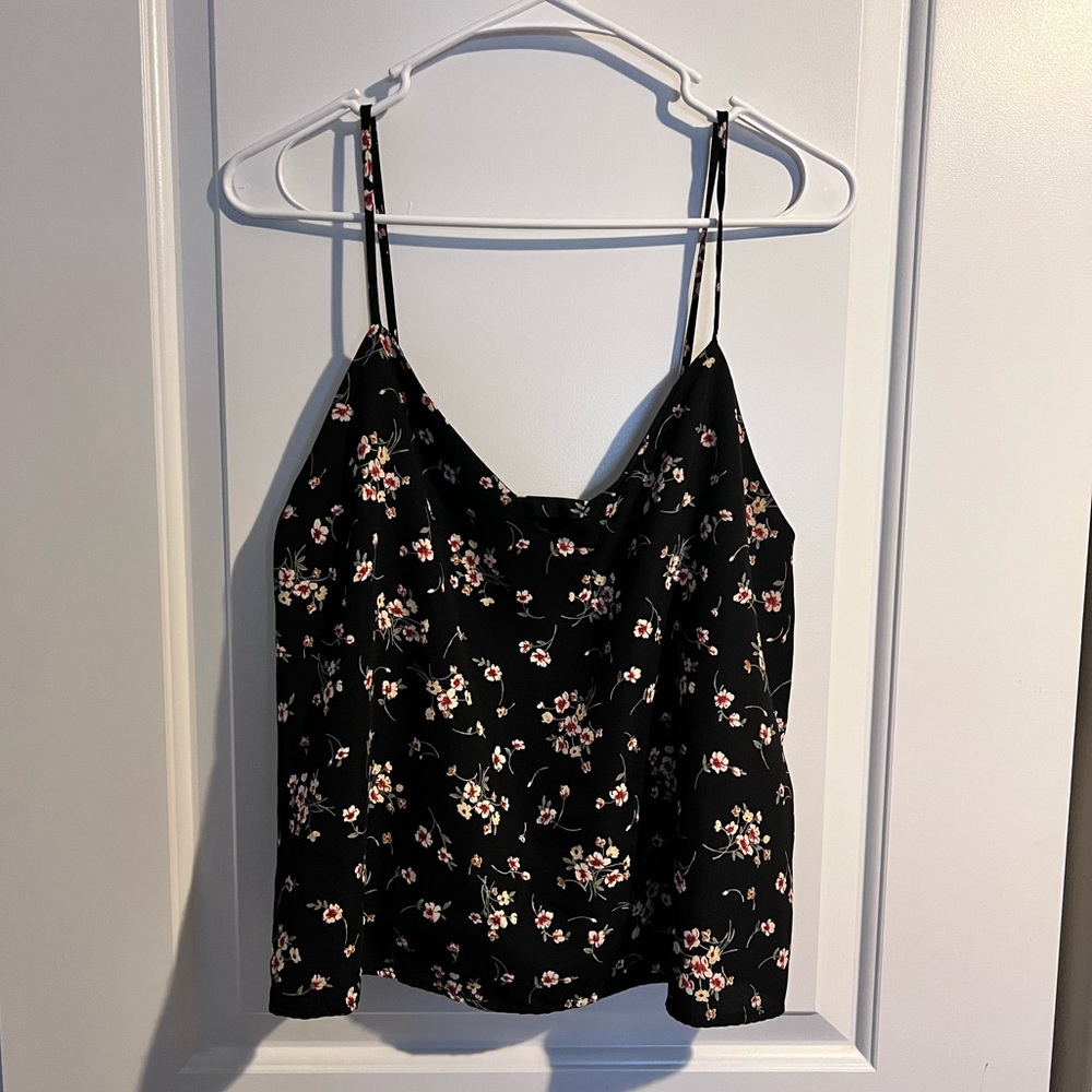 4/$15 💖 - I Jorah Floral Black Tank Top